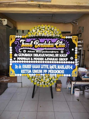Papan Bunga di Besole Bayan